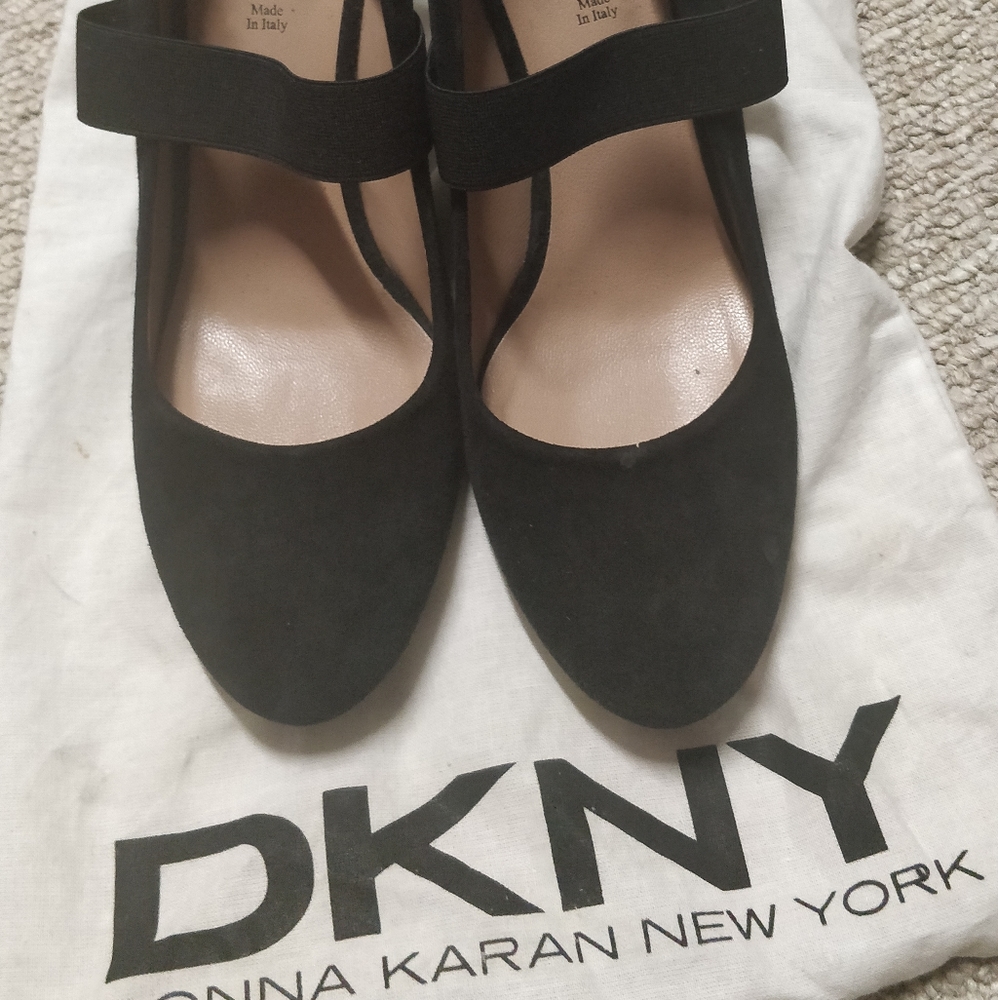 DKNY pumps suede leather